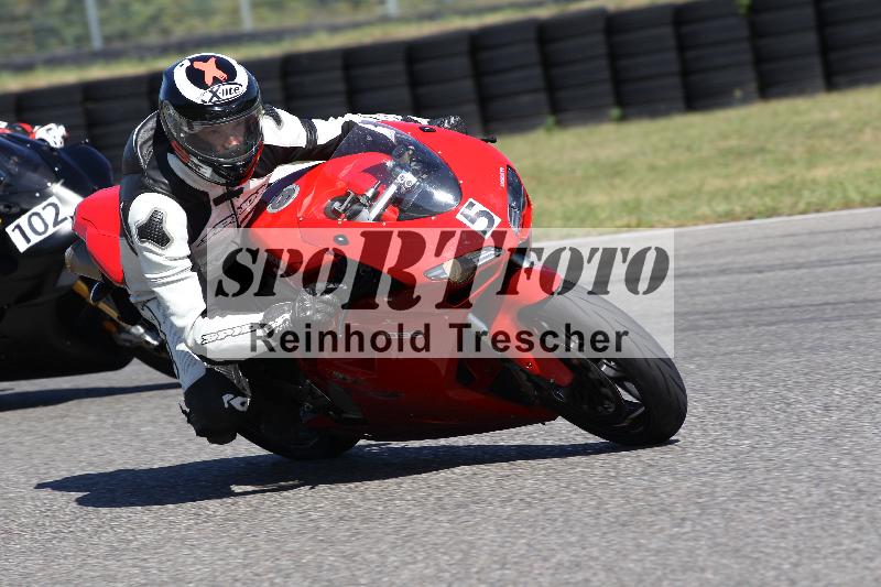 /Archiv-2025/48 25.08.2025 Cornu Master School ADR/blau-bleu/5